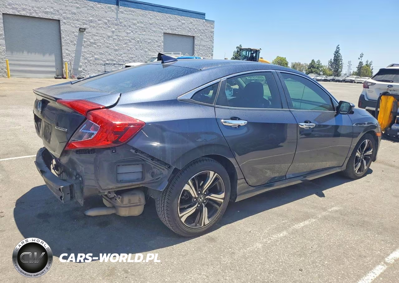 2017 Honda Civic Touring VIN:19XFC1F94HE016654 - 3