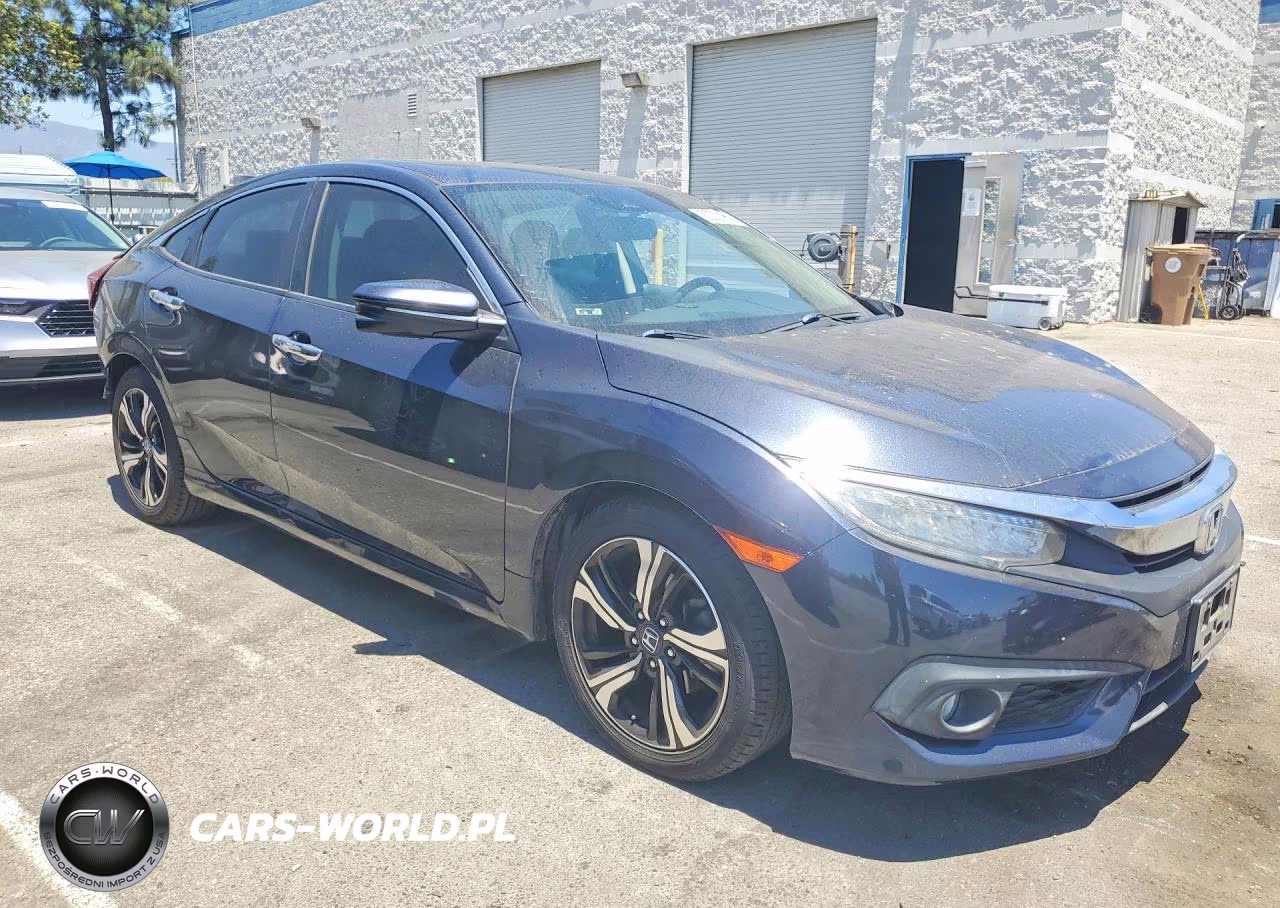 2017 Honda Civic Touring VIN:19XFC1F94HE016654 - 4