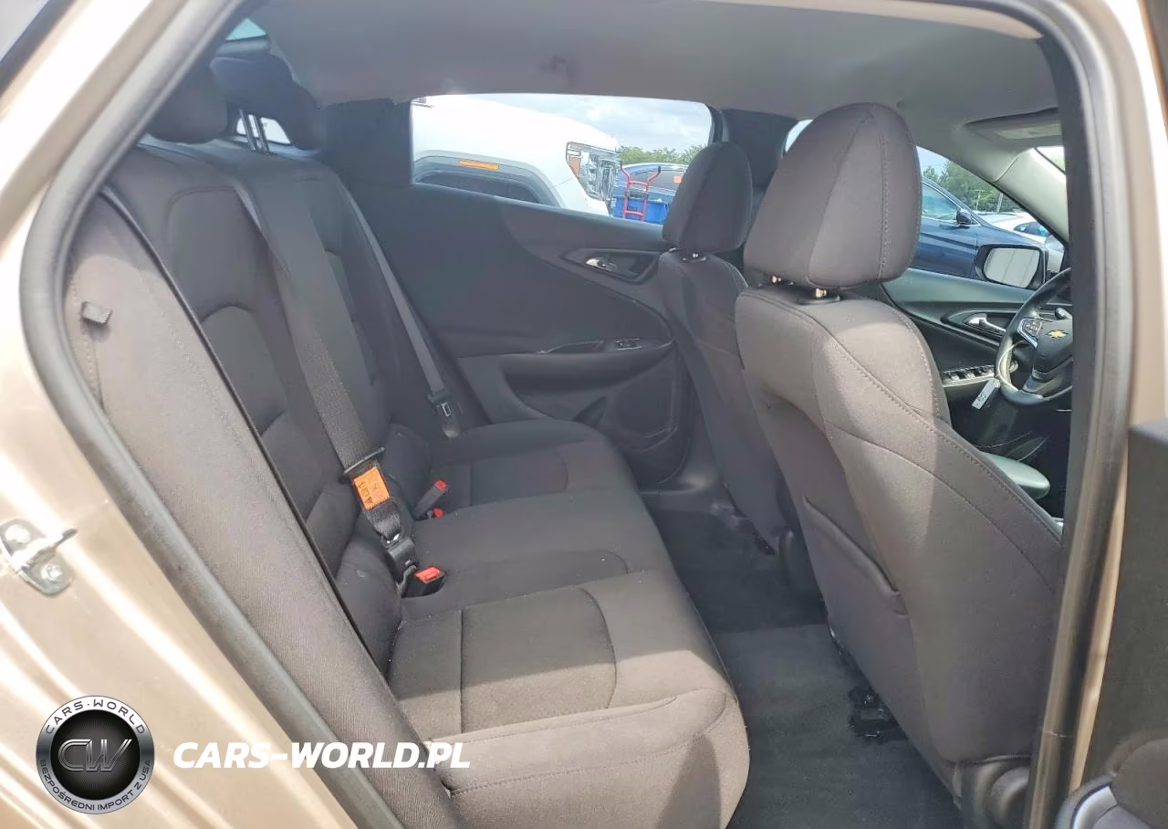 2023 Chevrolet Malibu Rs VIN:1G1ZG5ST6PF209346 - 10