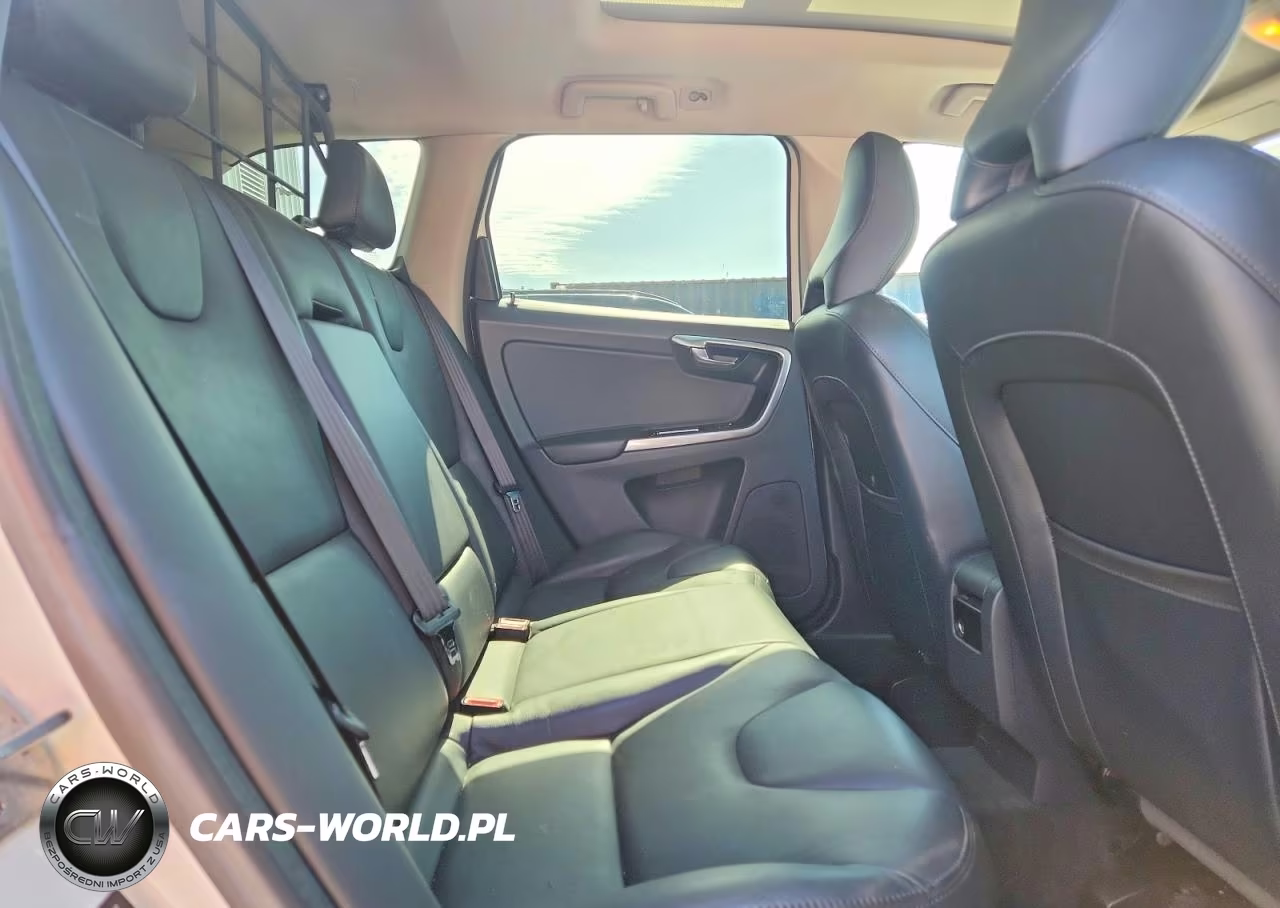 2015 Volvo Xc60 T5 Premier VIN:YV4612RK5F2643137 - 10