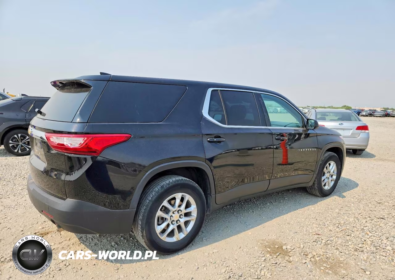 2019 Chevrolet Traverse Ls VIN:1GNERFKW8KJ238263 - 3