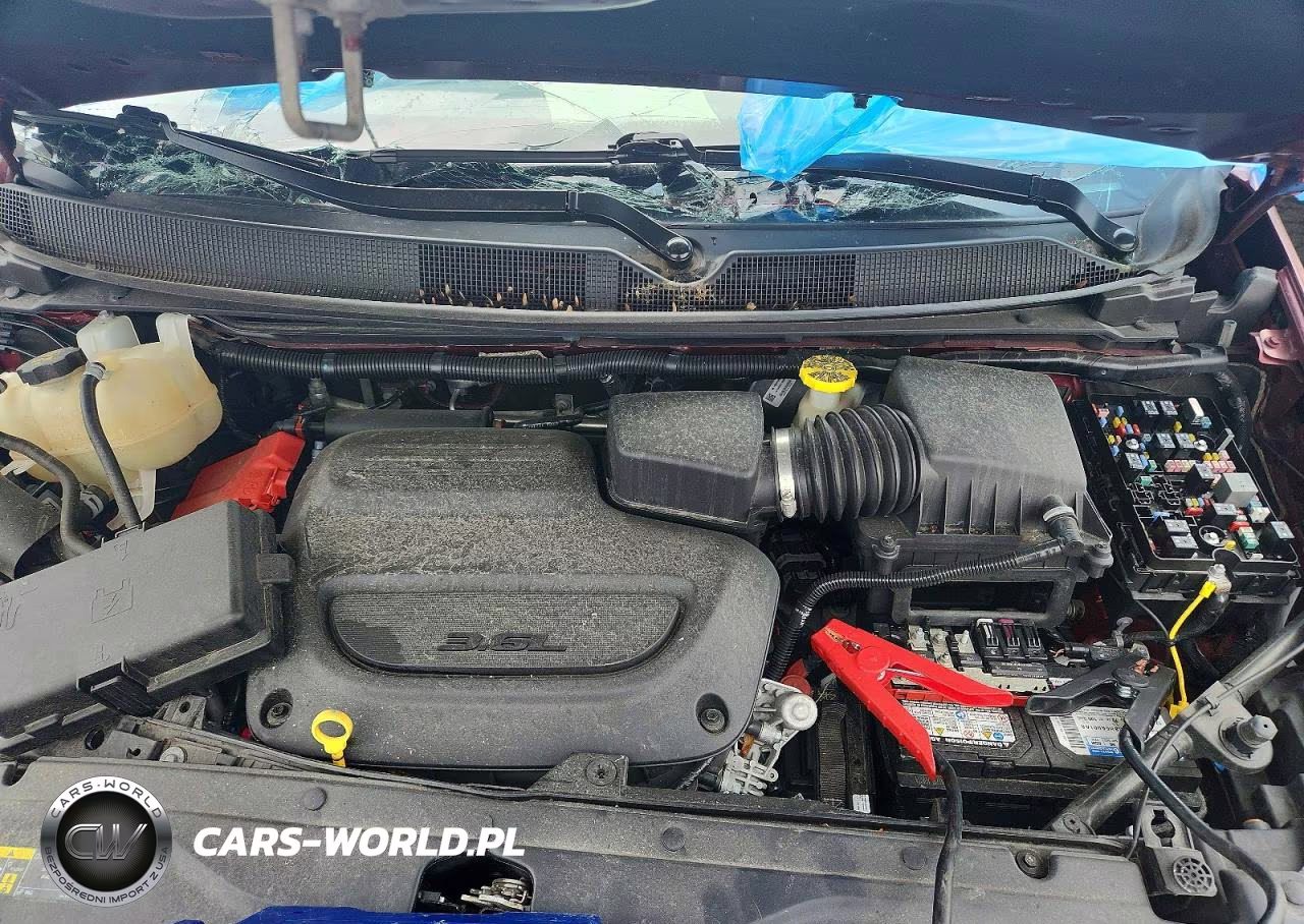 2019 Chrysler Pacifica Touring L Plus VIN:2C4RC1EG9KR644082 - 12