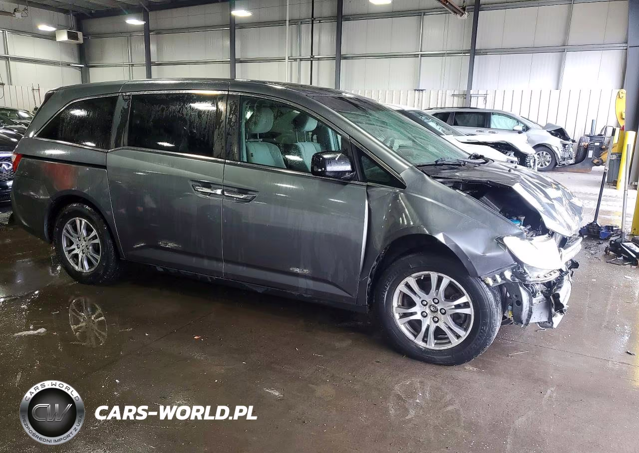 2013 Honda Odyssey Ex VIN:5FNRL5H41DB017562 - 4