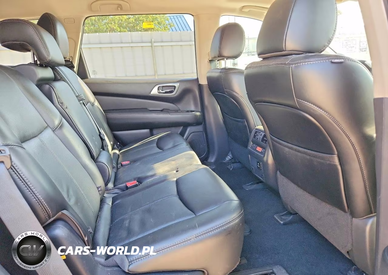 2017 Nissan Pathfinder Platinum VIN:5N1DR2MM3HC633386 - 11