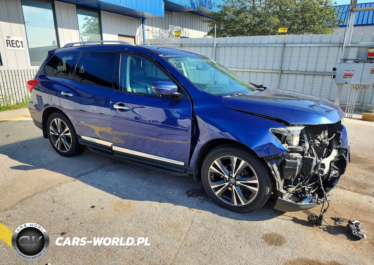 2017 Nissan Pathfinder Platinum VIN:5N1DR2MM3HC633386 - 4