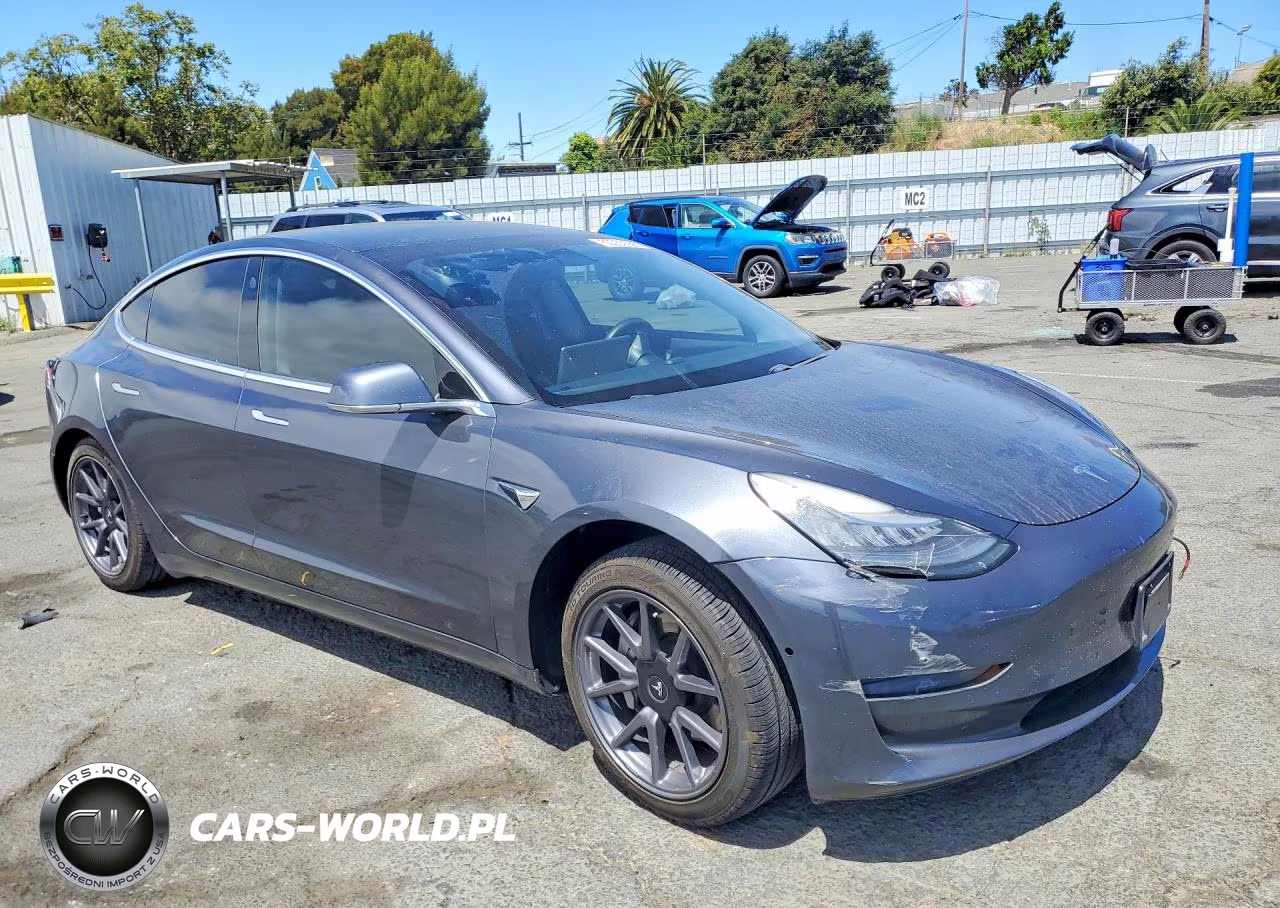 2020 Tesla Model 3 VIN:5YJ3E1EA5LF630382 - 4