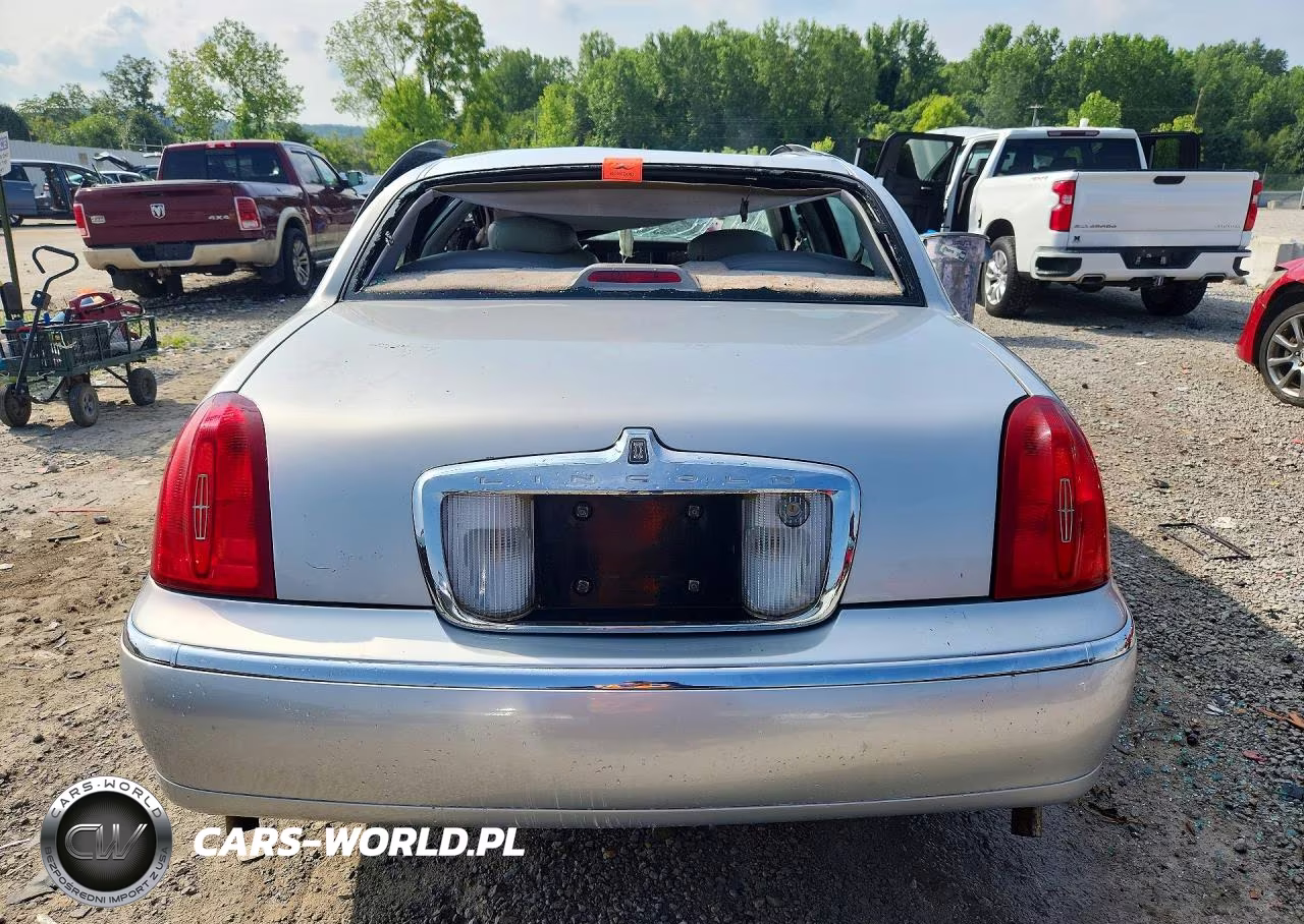 1998 Lincoln Town Car Cartier VIN:1LNFM83W6WY630754 - 6