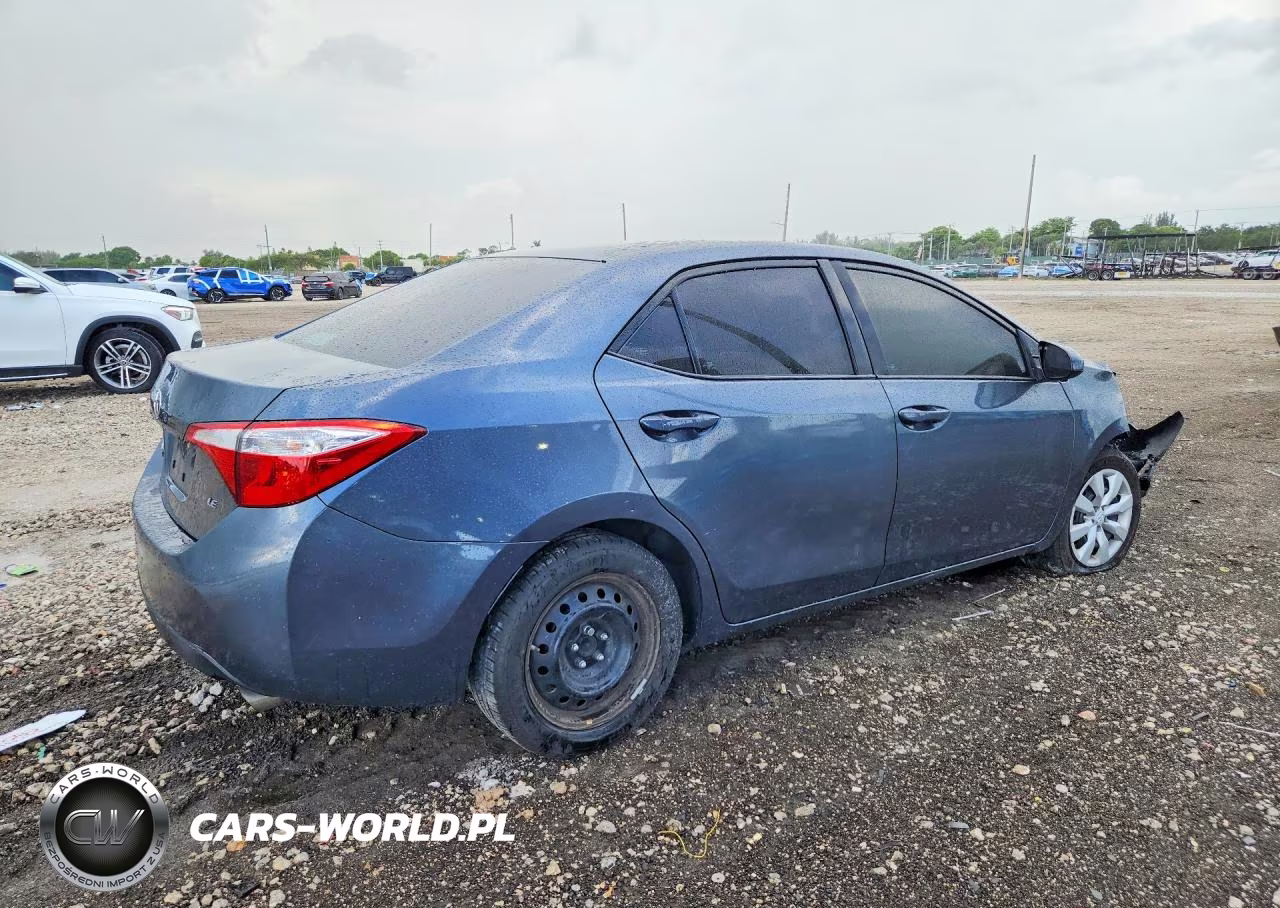 2016 Toyota Corolla Le VIN:2T1BURHE6GC567556 - 3