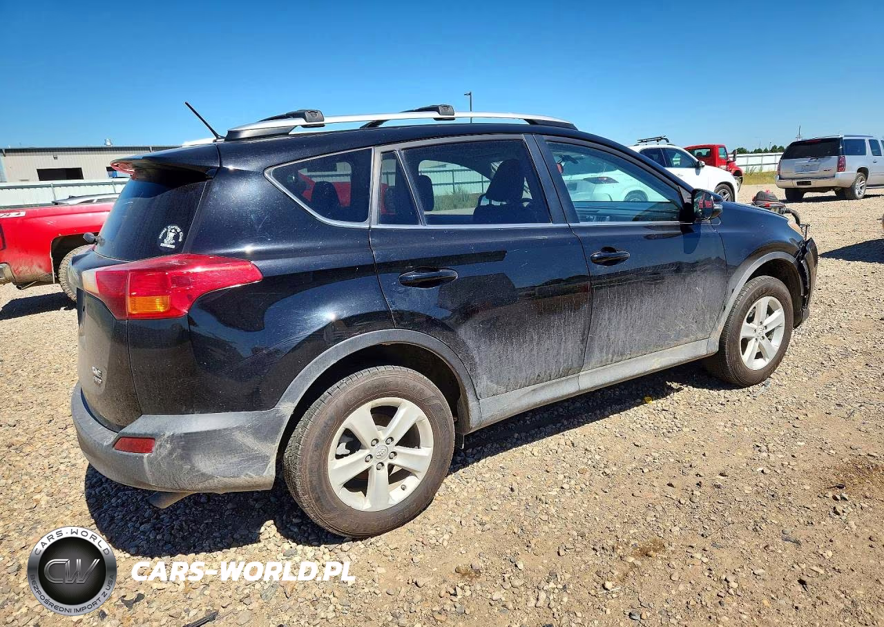 2013 Toyota Rav4 Xle VIN:2T3RFREV3DW120245 - 3