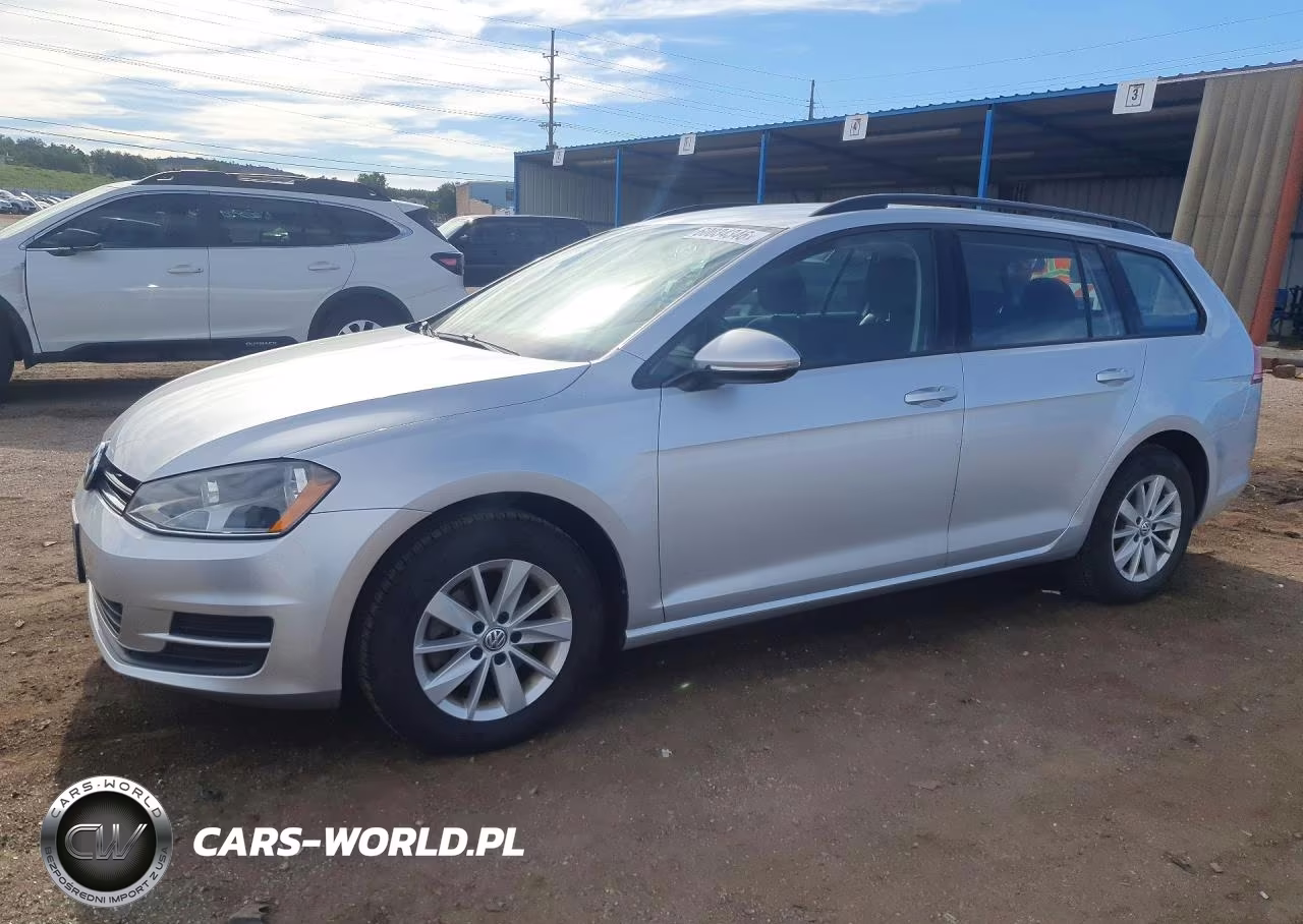 2016 Volkswagen Golf Sportwagen S