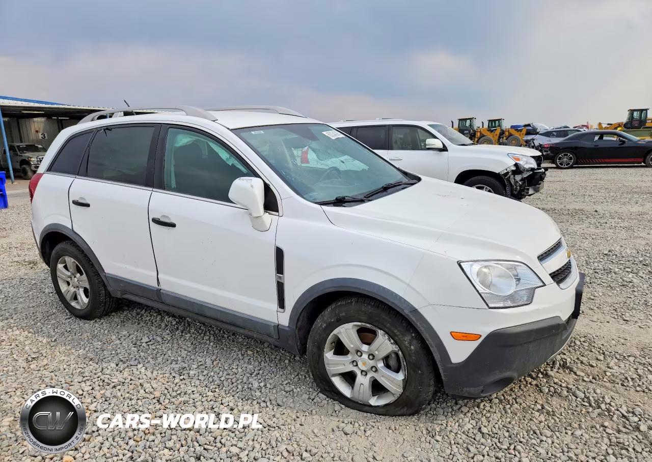 2013 Chevrolet Captiva Ls VIN:3GNAL2EK2DS627063 - 4