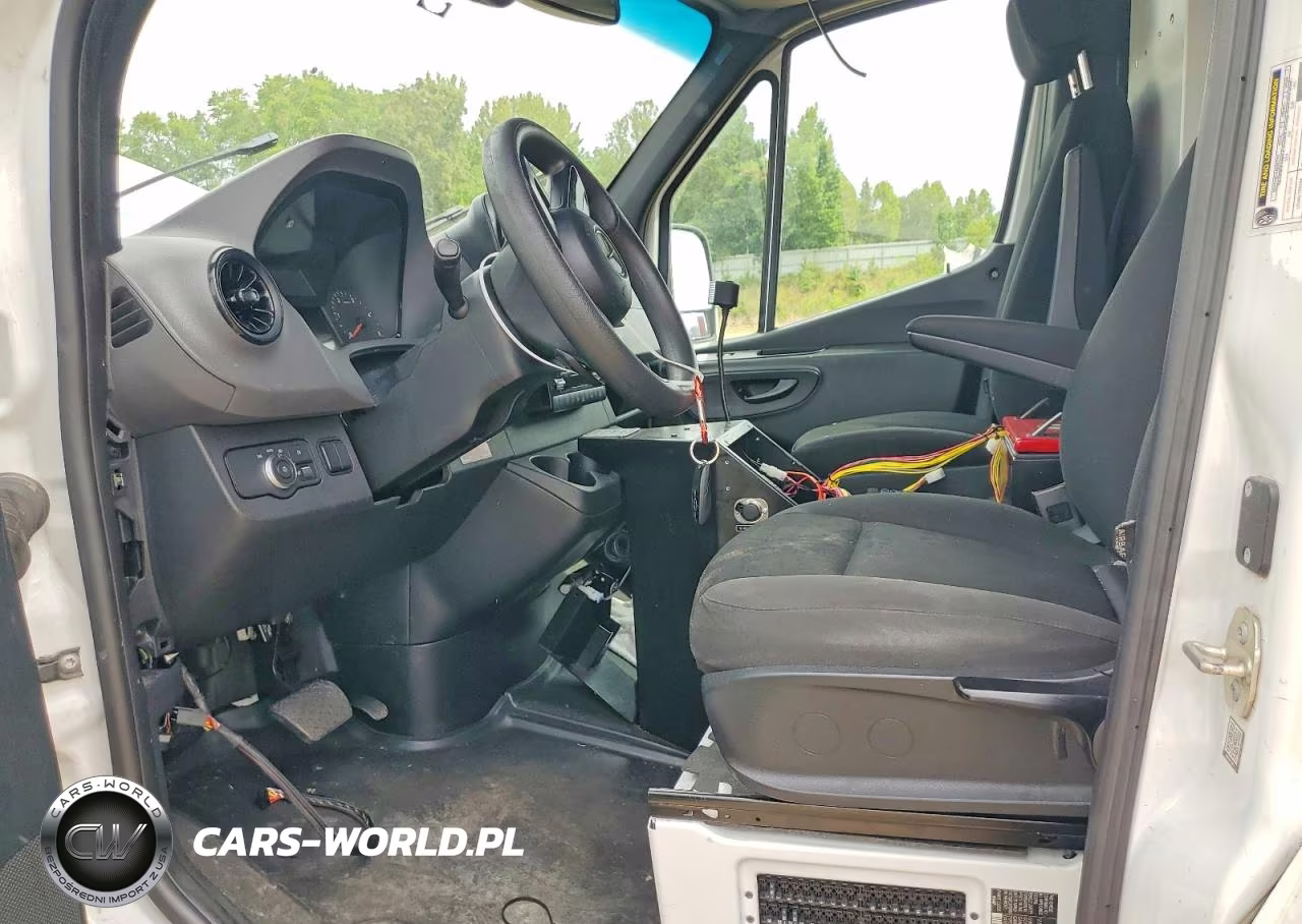2019 Mercedes-Benz Sprinter 2500 VIN:WD4PF0CD7KP039020 - 7