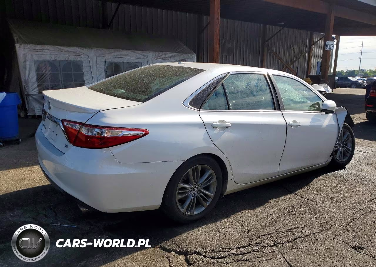 2017 Toyota Camry Se VIN:4T1BF1FK3HU416646 - 3