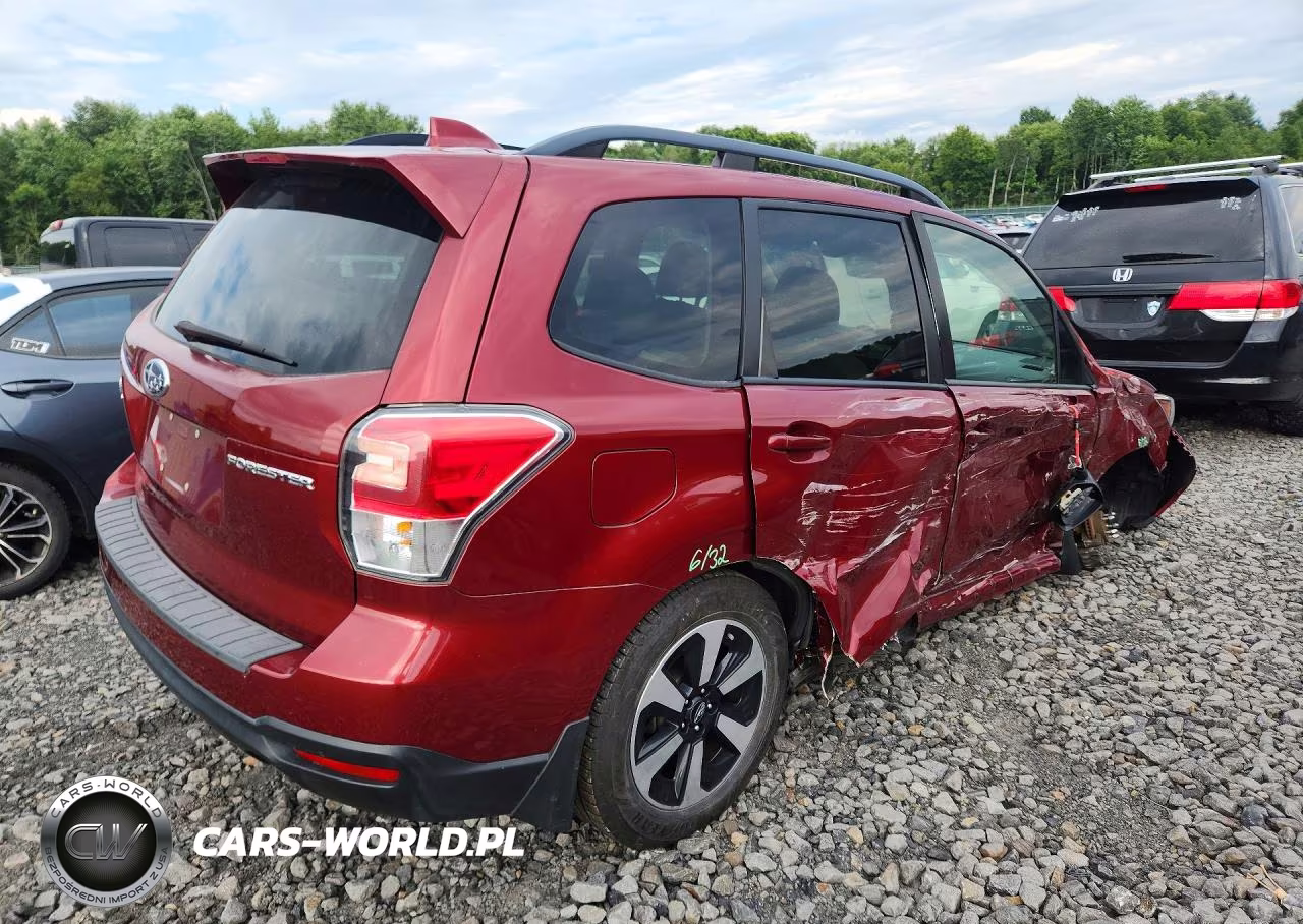 2018 Subaru Forester 2.5I Premium VIN:JF2SJAGC9JH594491 - 3