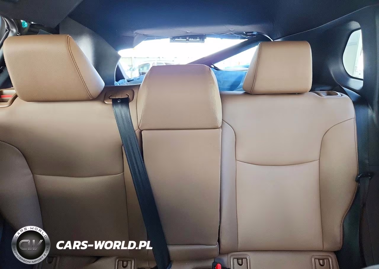2026 Toyota Corolla Cross Xle VIN:7MUDAAAG5TV159961 - 10