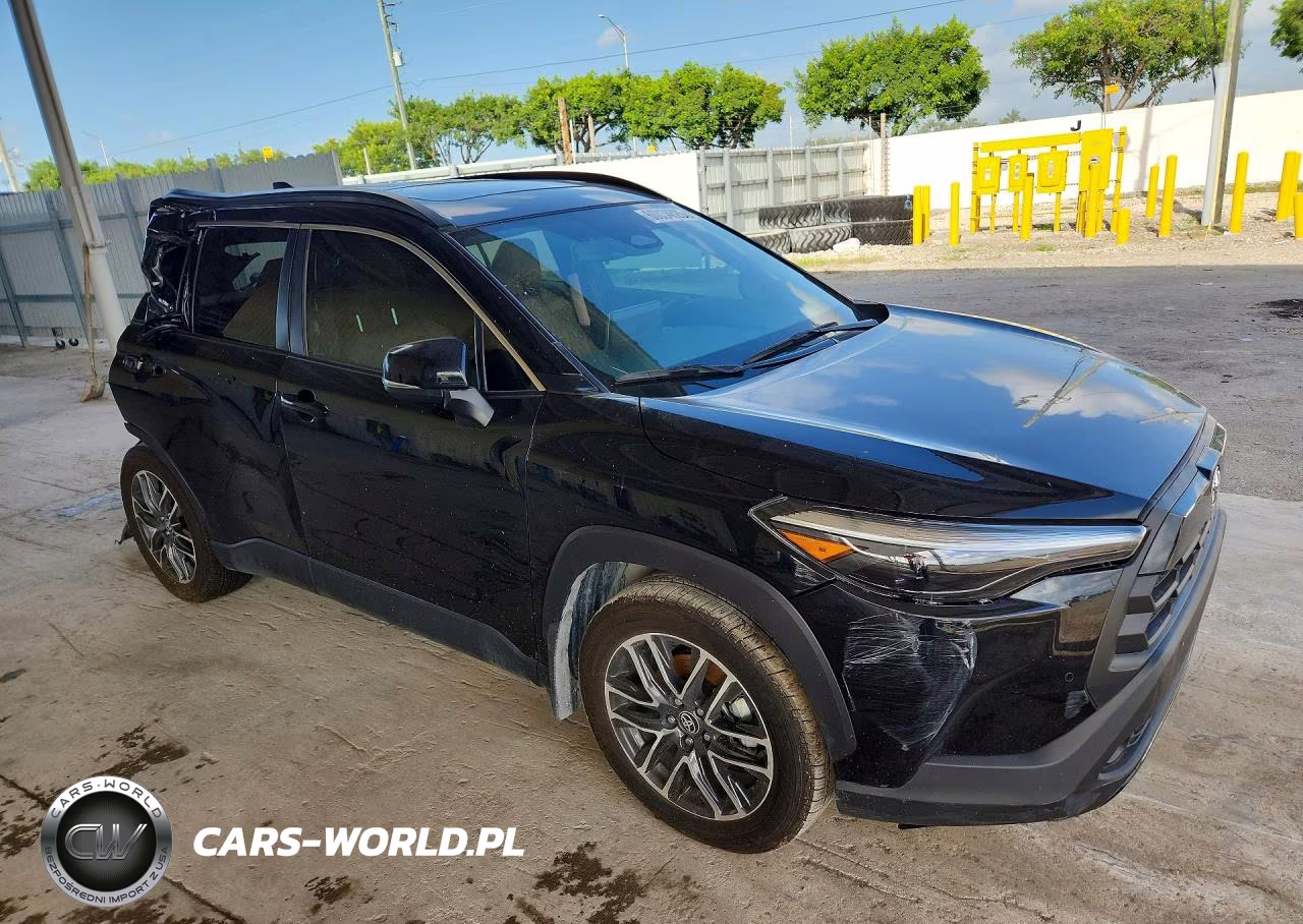 2026 Toyota Corolla Cross Xle VIN:7MUDAAAG5TV159961 - 4
