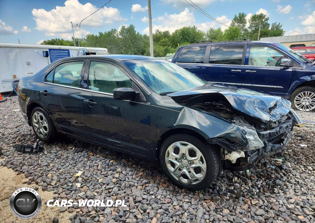 2010 Ford Fusion Se VIN:3FAHP0HA8AR281841 - 4