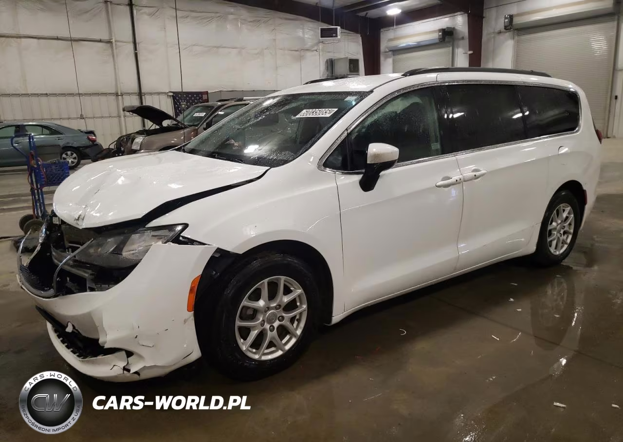 2020 Chrysler Voyager Lxi VIN:2C4RC1DG2LR262074 - 1