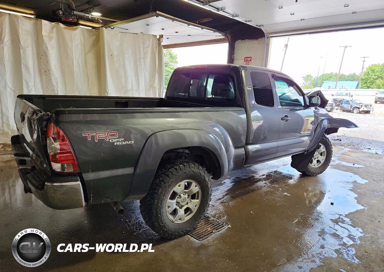 2011 Toyota Tacoma Access Cab VIN:5TFUU4EN3BX012896 - 3