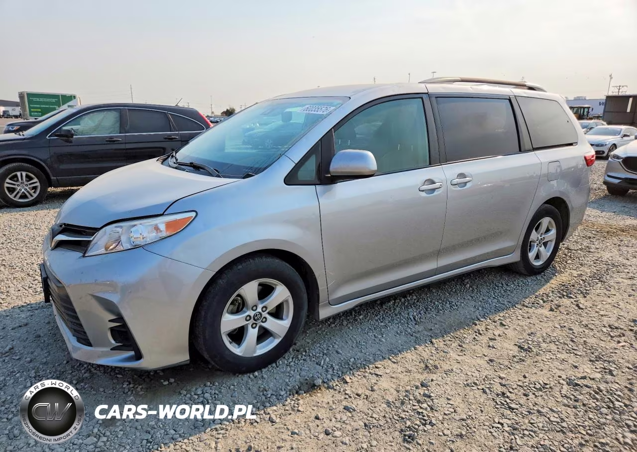 2019 Toyota Sienna Le