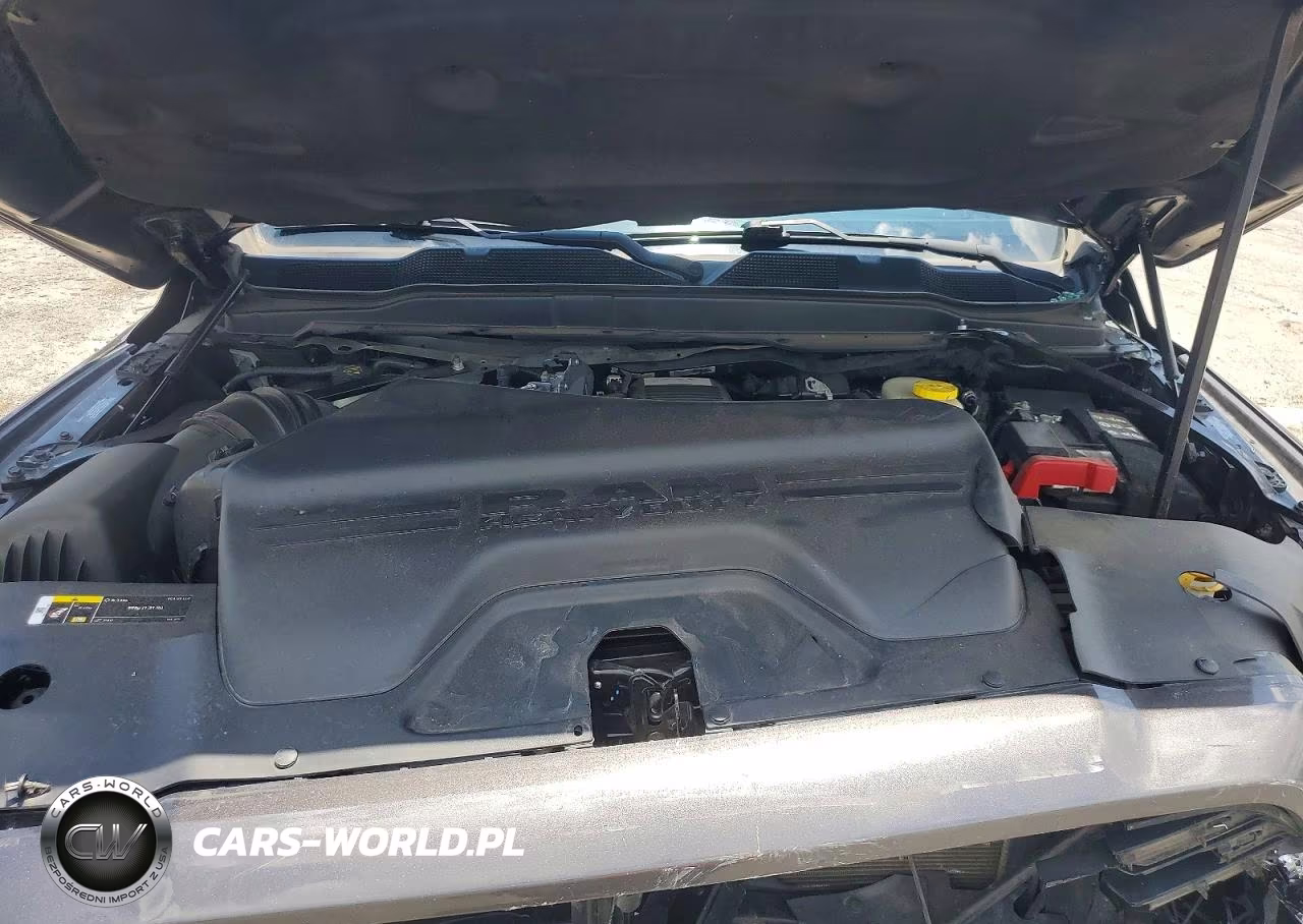 2020 Ram 2500 Laramie VIN:3C6UR5FL1LG244107 - 11
