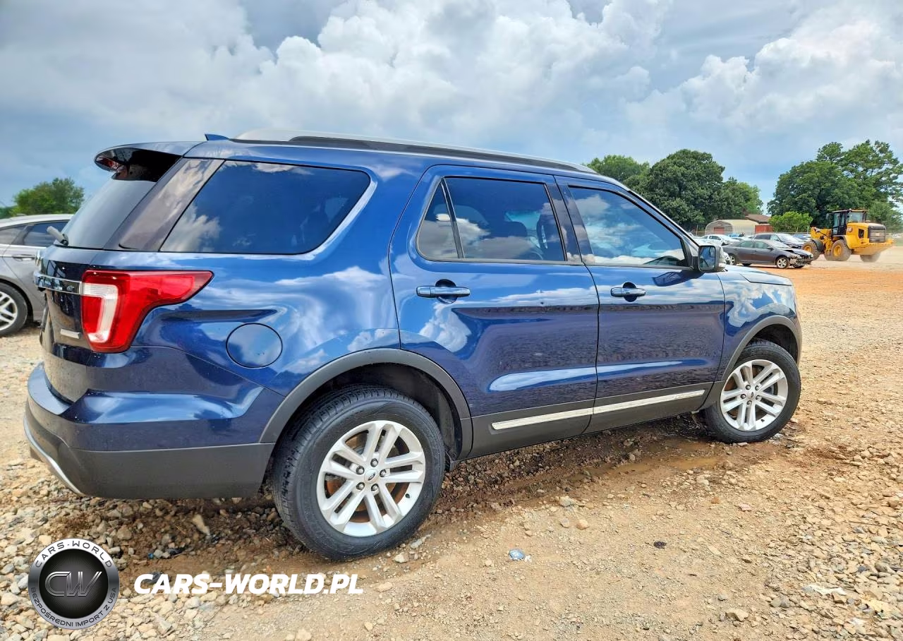 2016 Ford Explorer Xlt VIN:1FM5K7DH7GGB84102 - 3