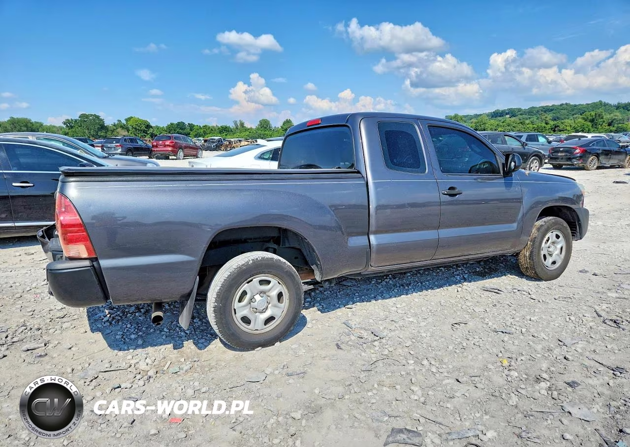 2015 Toyota Tacoma Access Cab VIN:5TFTX4CN1FX054768 - 3
