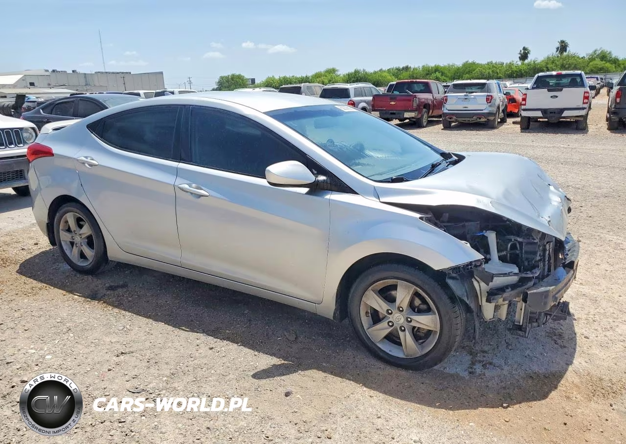 2013 Hyundai Elantra Gls VIN:KMHDH4AEXDU781292 - 4
