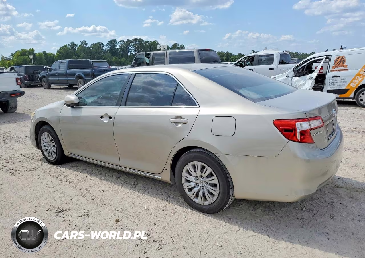 2014 Toyota Camry Le VIN:4T4BF1FK9ER422159 - 2