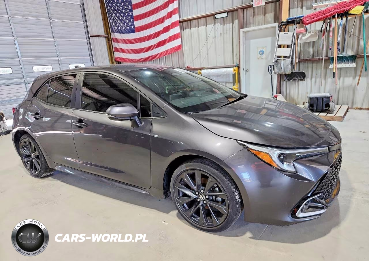 2023 Toyota Corolla Xse VIN:JTNC4MBE9P3206570 - 4
