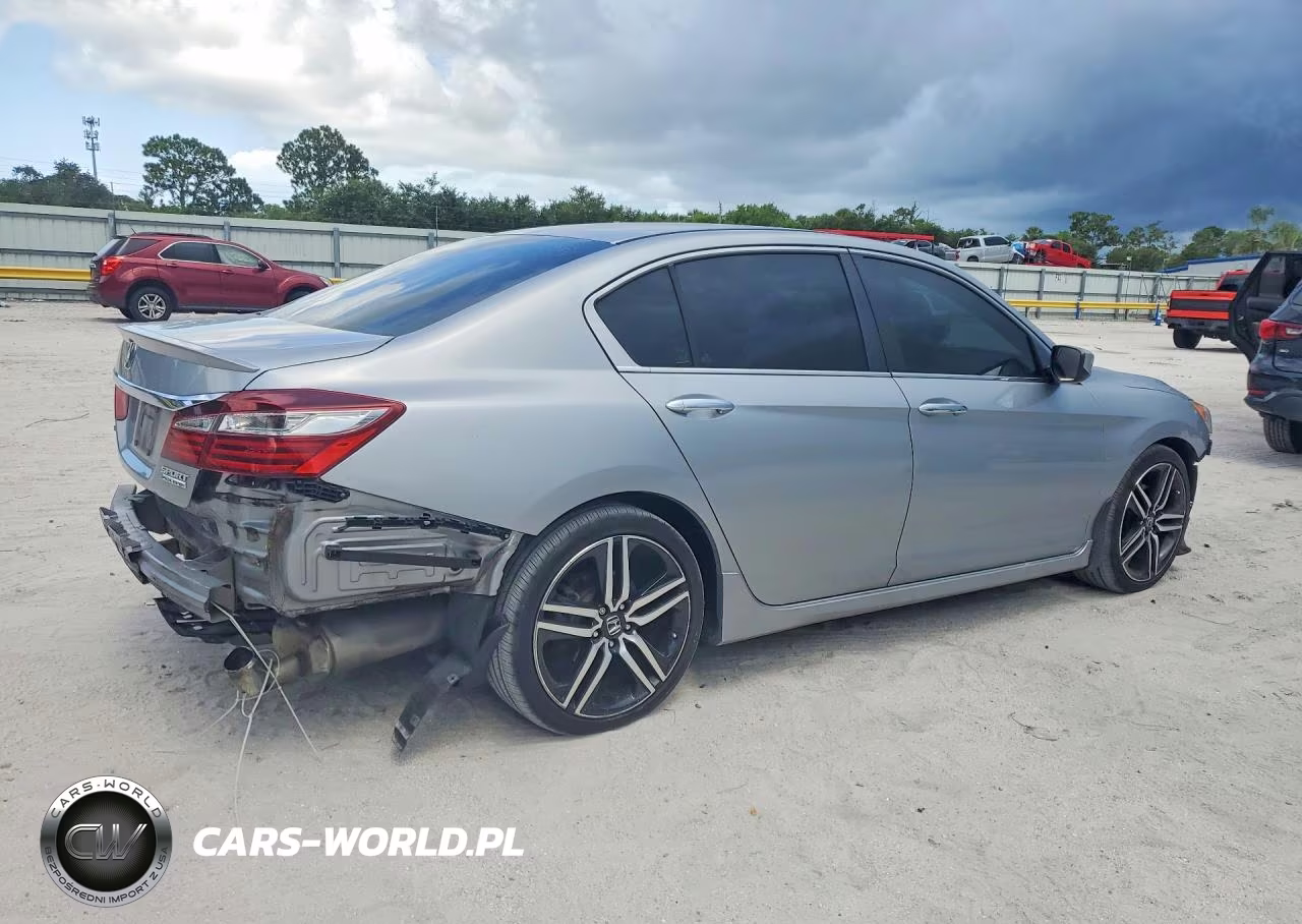 2017 Honda Accord Sport Special Edition VIN:1HGCR2F13HA038764 - 3