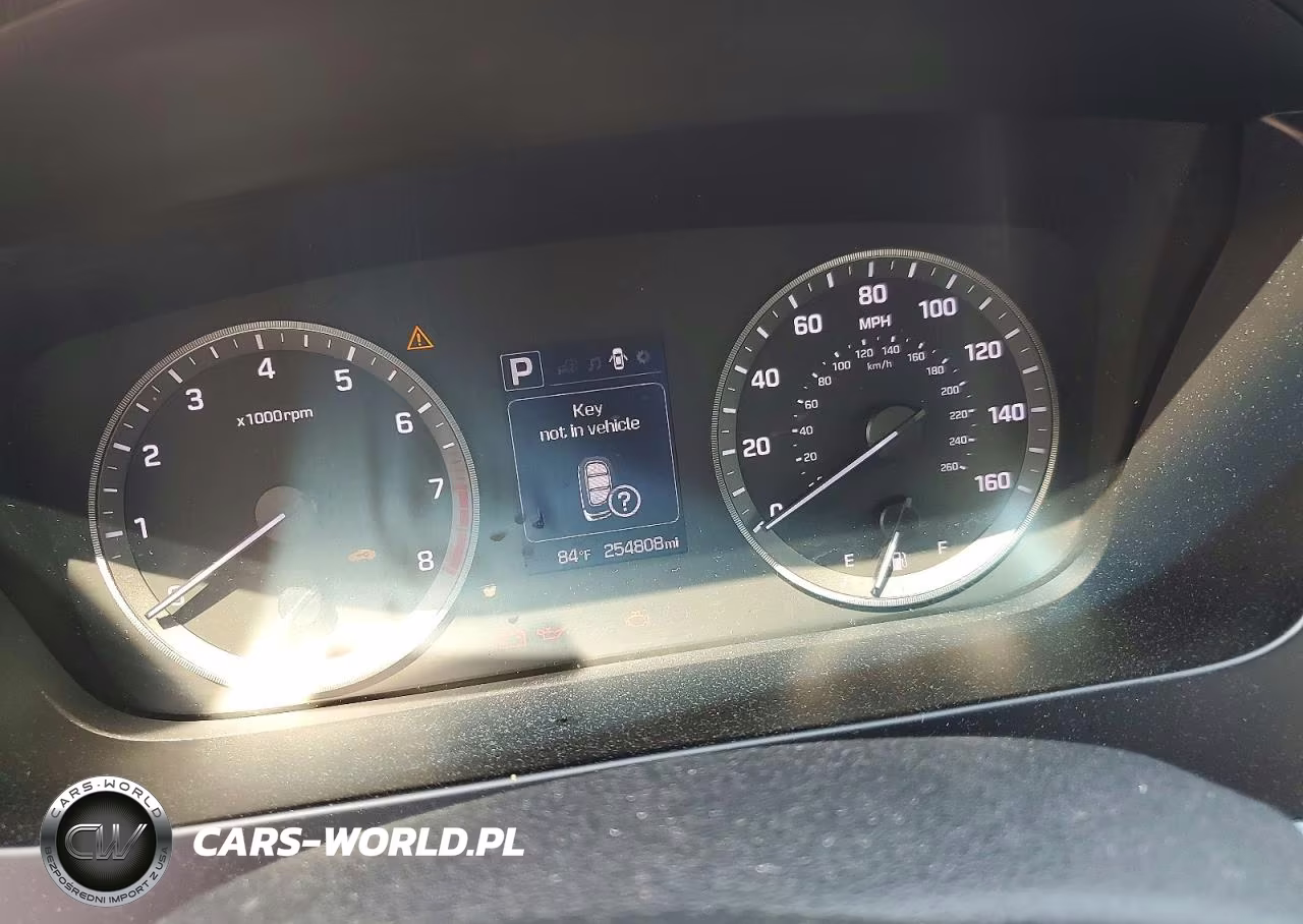 2015 Hyundai Sonata Sport VIN:5NPE34AF4FH074931 - 9