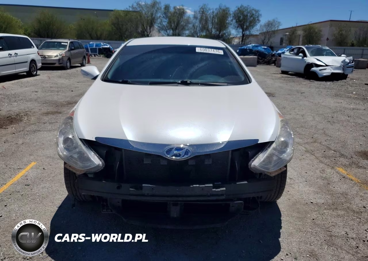 2014 Hyundai Sonata Hybrid VIN:KMHEC4A43EA116716 - 5