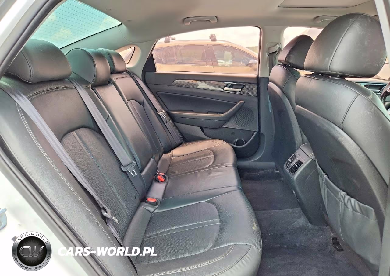 2019 Hyundai Sonata VIN:5NPE34AF2KH820710 - 10