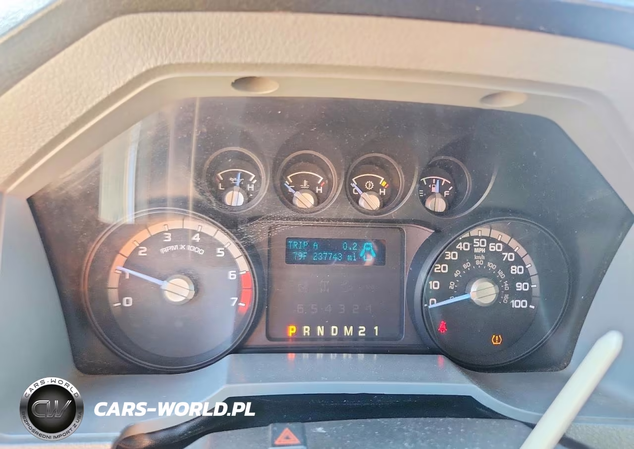 2015 Ford F250 Super Duty VIN:1FT7X2B66FEB35132 - 9