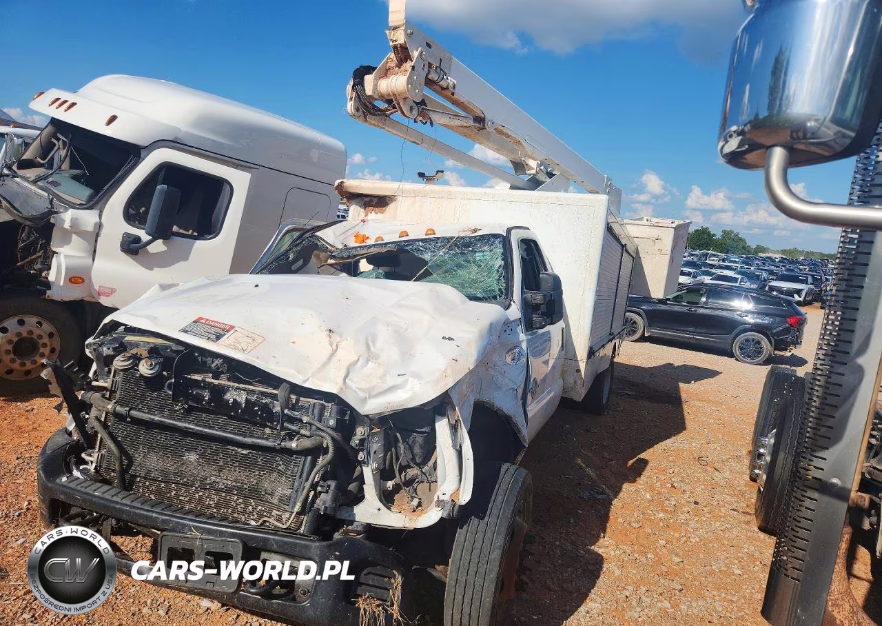 2016 Ford F550 Super Duty Bucket Truck