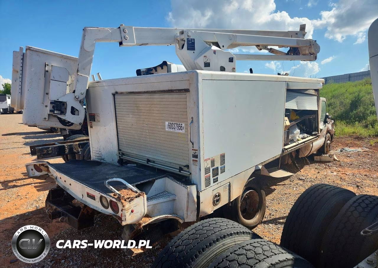2016 Ford F550 Super Duty Bucket Truck VIN:1FDUF5GT7GEB34218 - 3