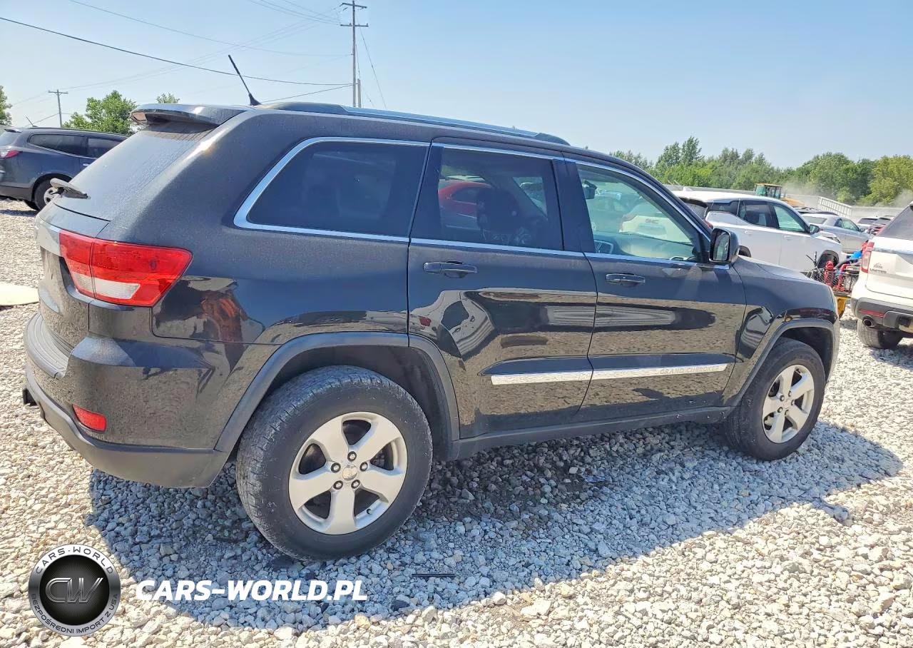 2012 Jeep Grand Cherokee Laredo VIN:1C4RJFAG6CC132976 - 3