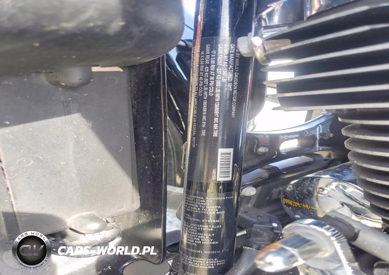 2018 Harley-Davidson Flhtcu Ultra Classic Electra Glide VIN:1HD1FCC19JB619984 - 9