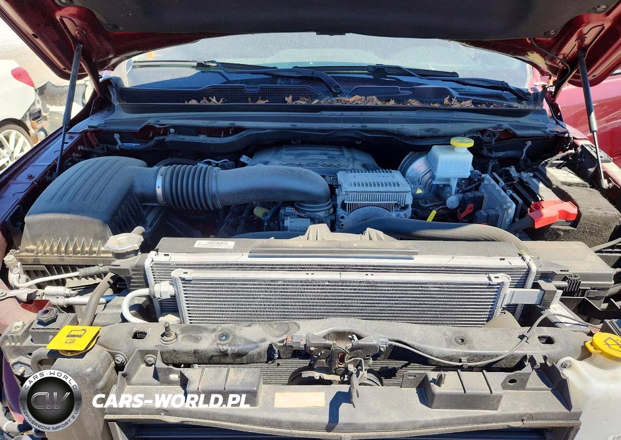 2021 Ram 1500 Laramie VIN:1C6SRFJT8MN751390 - 11