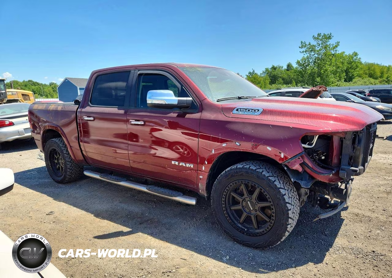 2021 Ram 1500 Laramie VIN:1C6SRFJT8MN751390 - 4