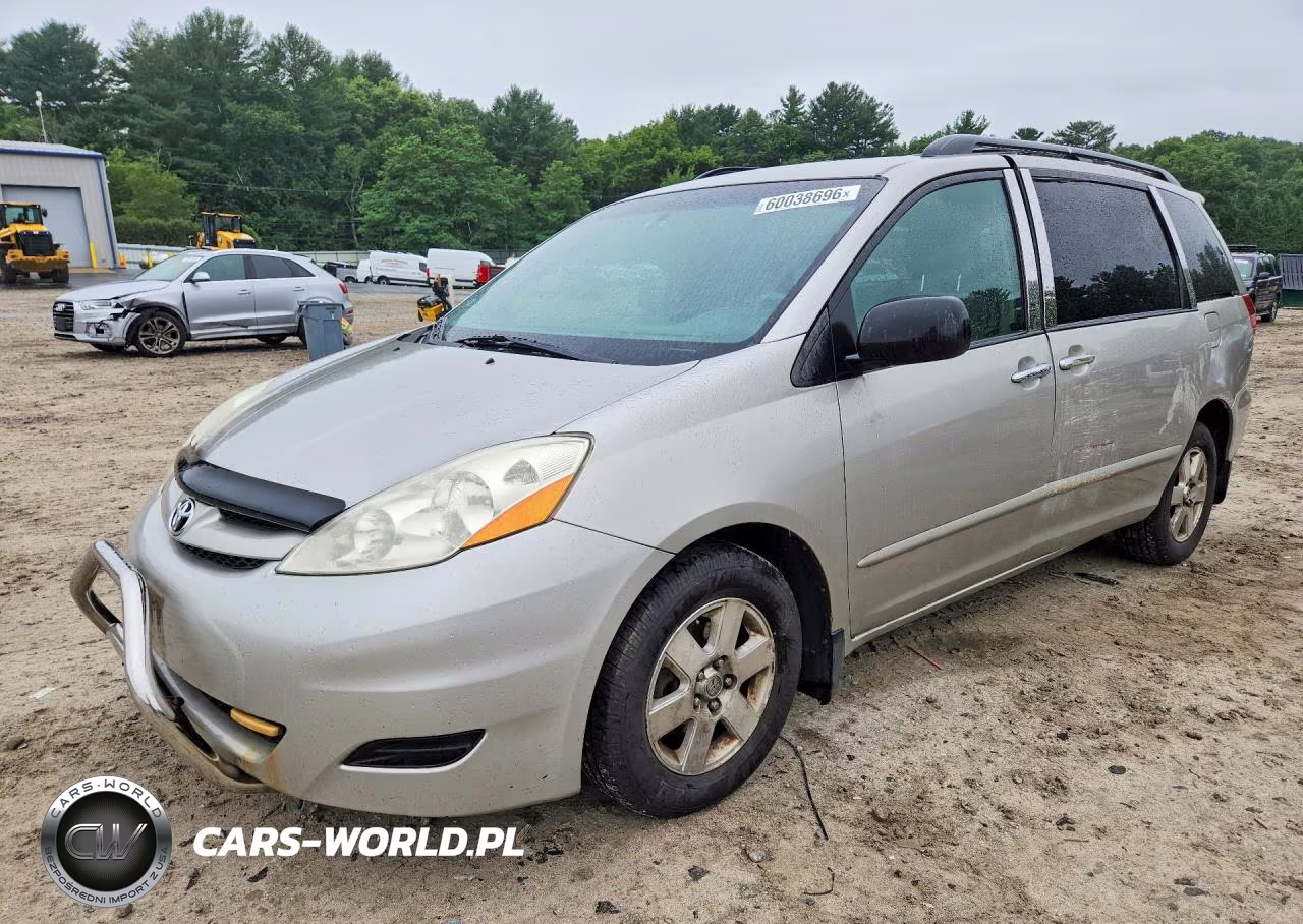 2009 Toyota Sienna Le 7-Passenger