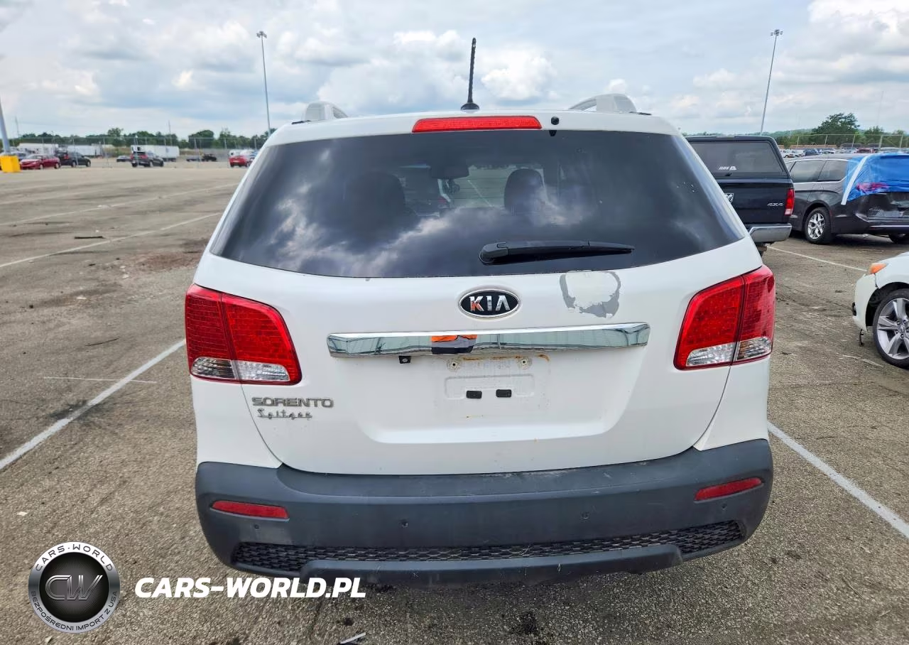 2011 Kia Sorento Lx VIN:5XYKT4A18BG155942 - 6