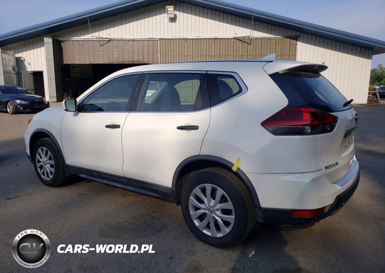 2018 Nissan Rogue S VIN:KNMAT2MV8JP568888 - 2