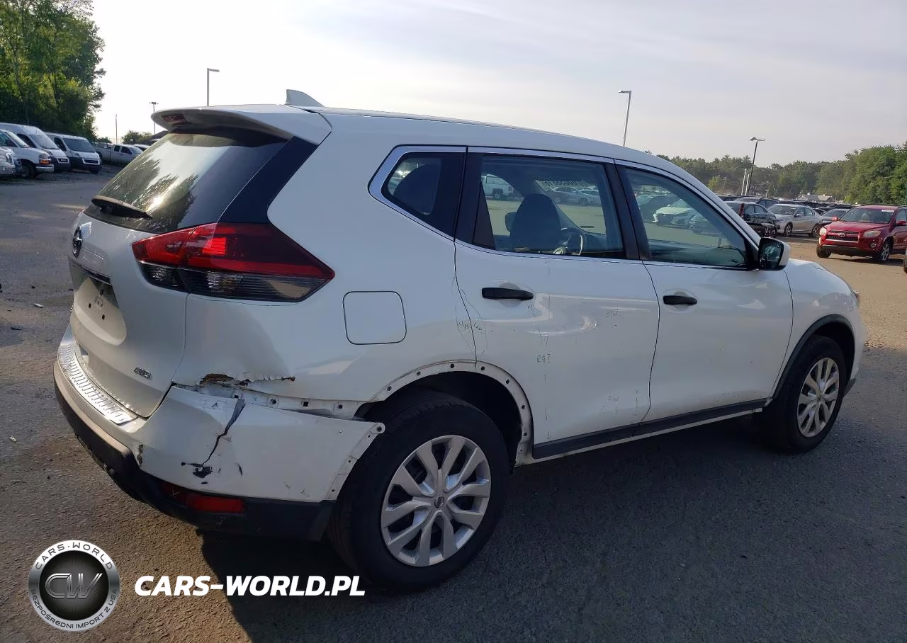 2018 Nissan Rogue S VIN:KNMAT2MV8JP568888 - 3