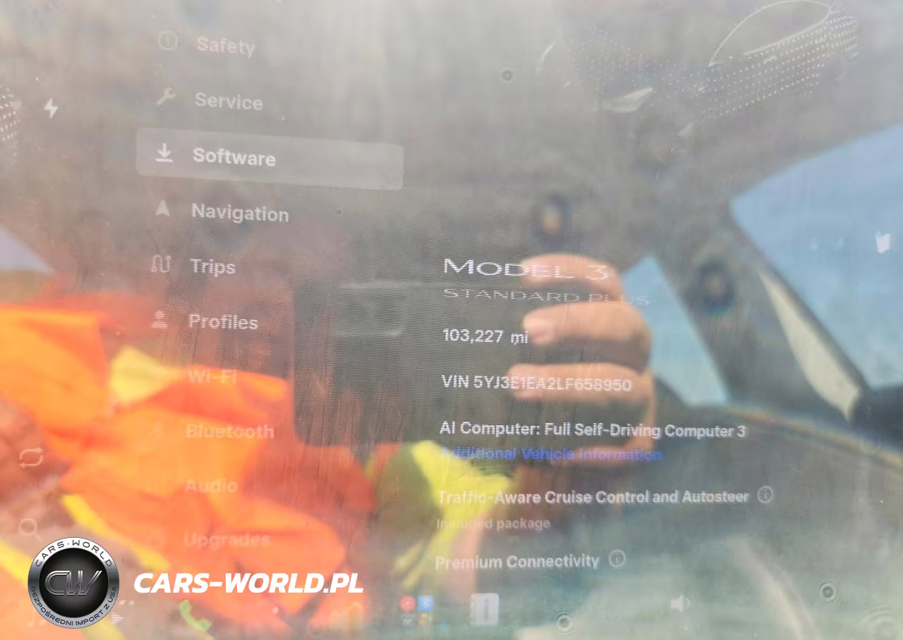 2020 Tesla Model 3 VIN:5YJ3E1EA2LF658950 - 9