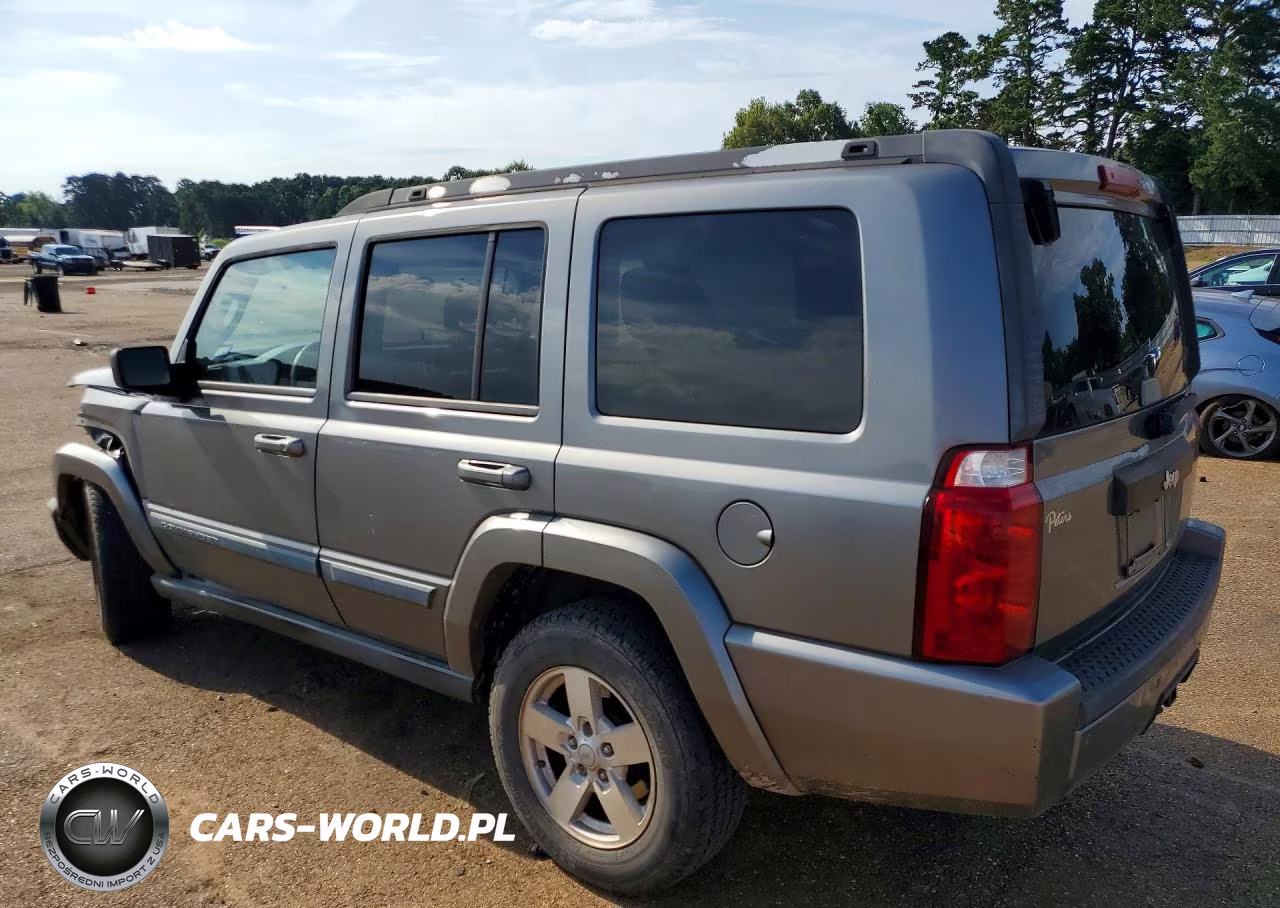 2008 Jeep Commander Sport VIN:1J8HH48K18C125682 - 2