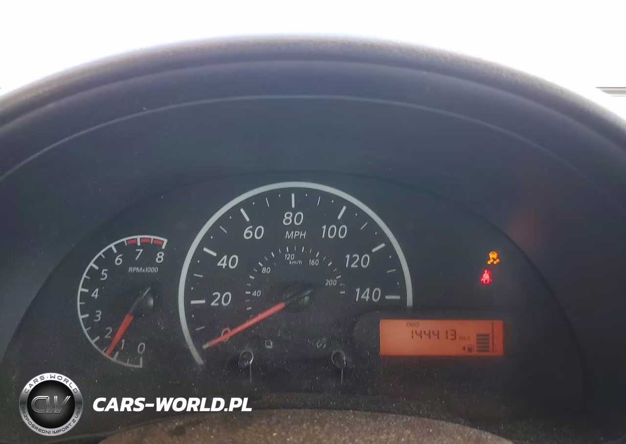 2015 Nissan Versa 1.6 S VIN:3N1CN7APXFL921515 - 9