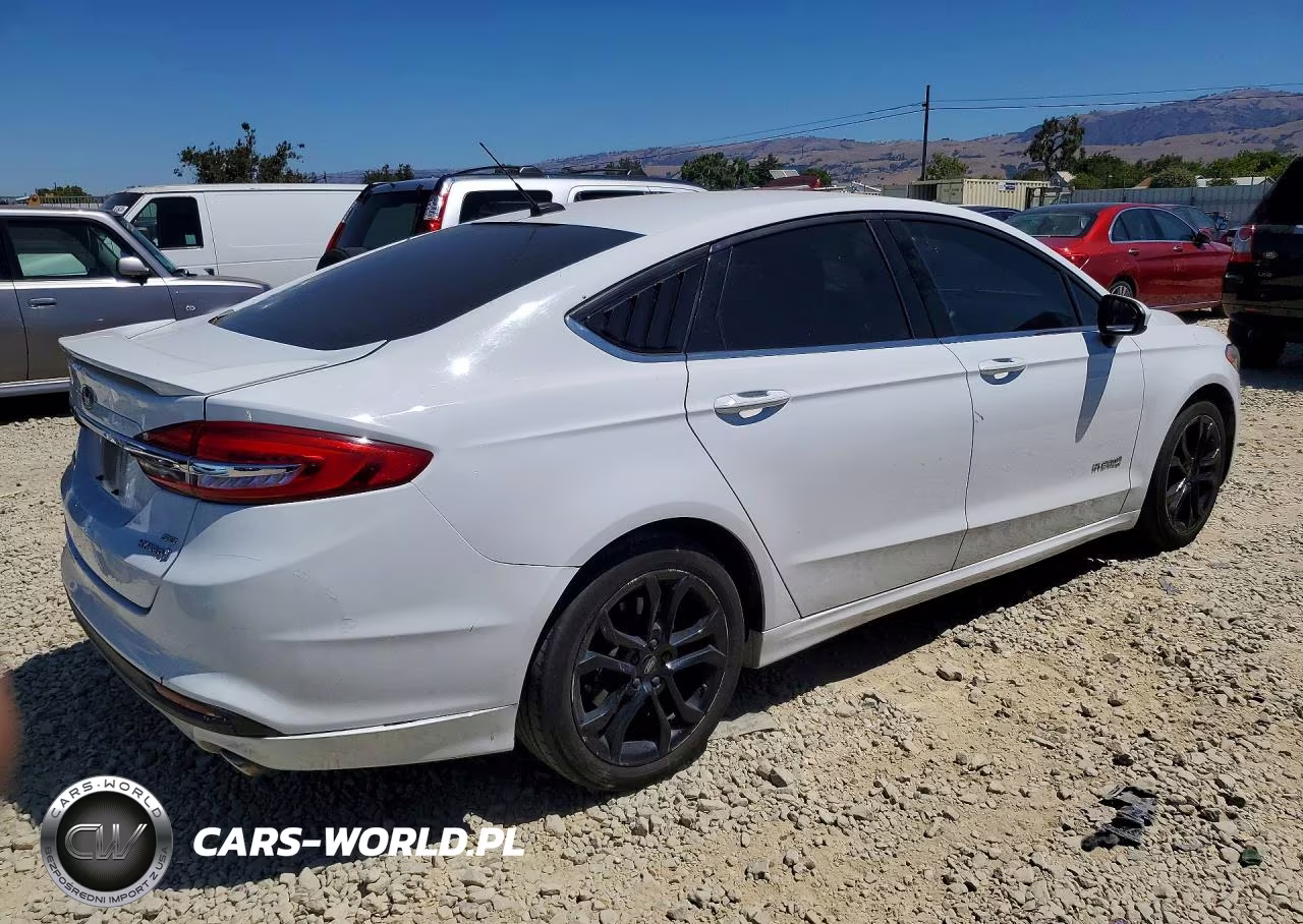 2018 Ford Fusion Se Hybrid VIN:3FA6P0LU4JR249364 - 3