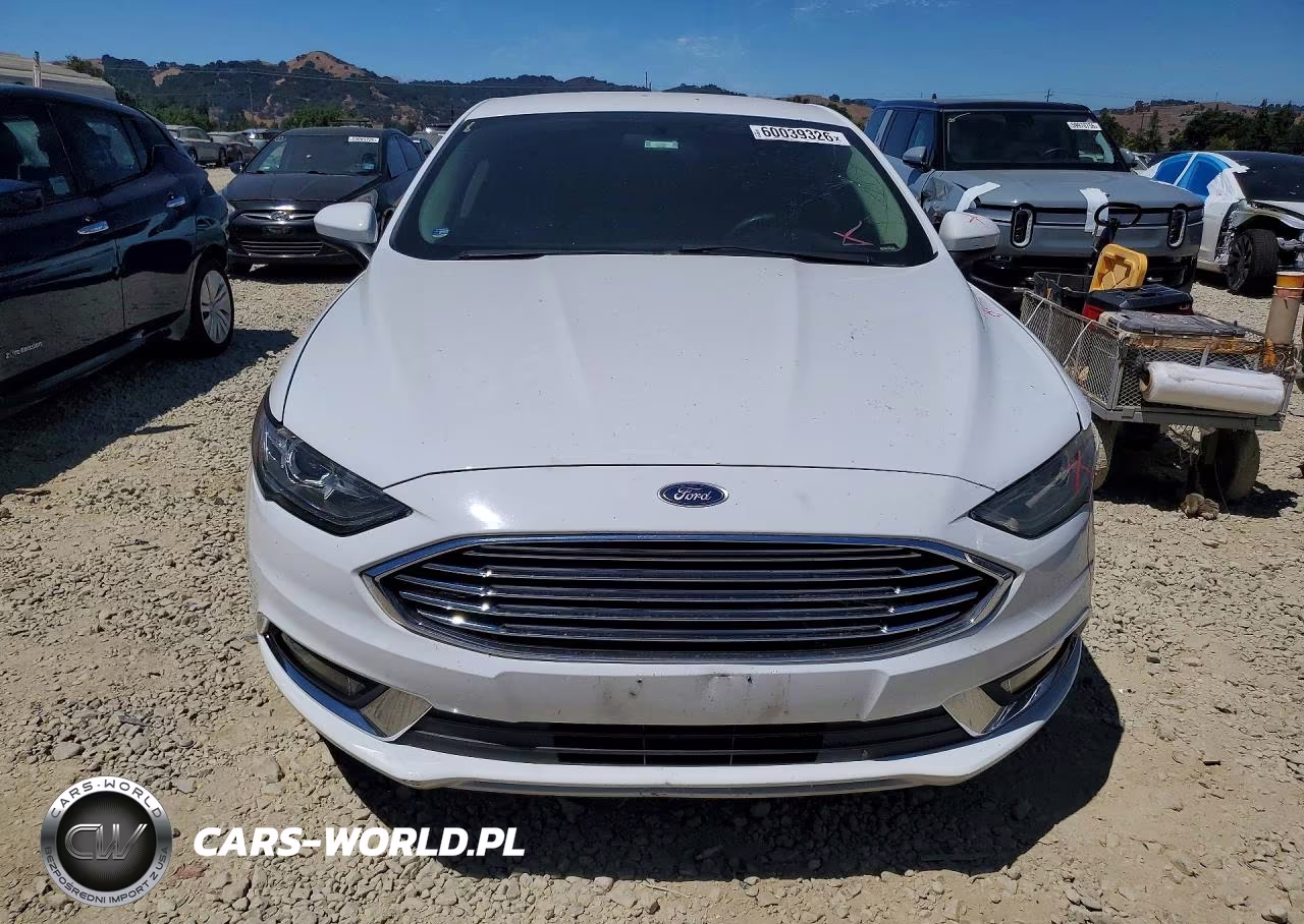 2018 Ford Fusion Se Hybrid VIN:3FA6P0LU4JR249364 - 5